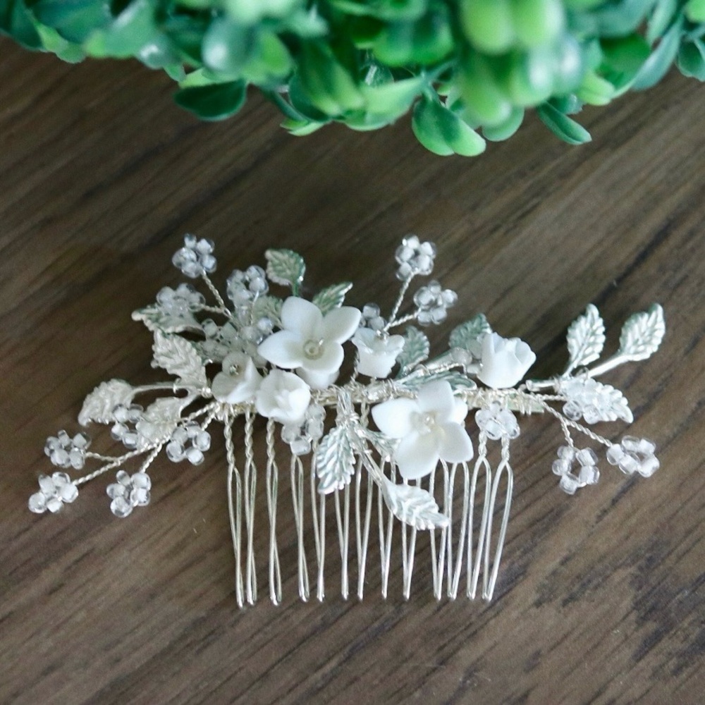 White Flower Bridal Hair Comb with Leaves Beads Pearls